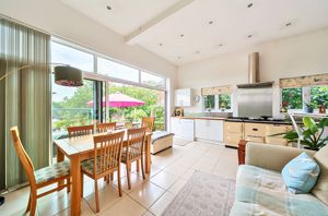 Photo 17- click for photo gallery